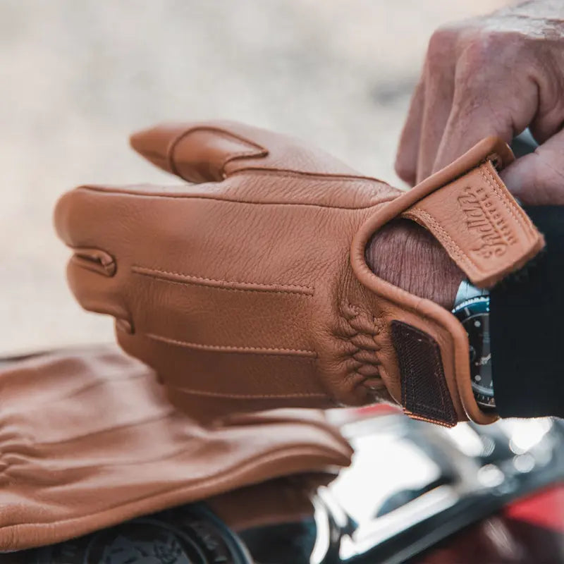 INDIAN MOTORCYCLE MEN'S DEERSKIN STRAP GLOVES