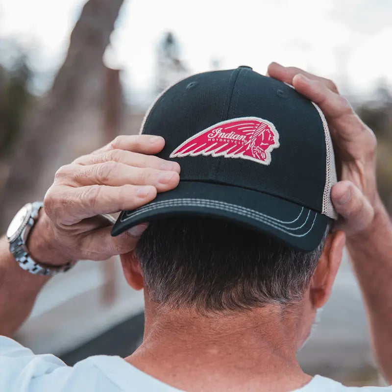 INDIAN MOTORCYCLE HEADDRESS TRUCKER HAT, BK