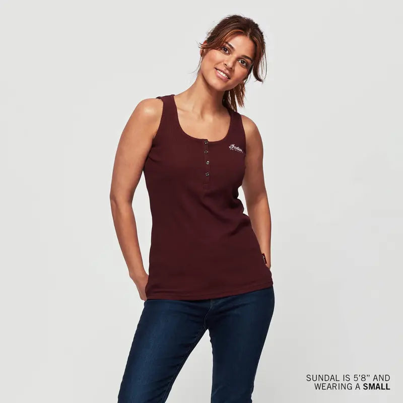 INDIAN. MOTORCYCLE WOMEN'S RED ICON HENLEY TANK